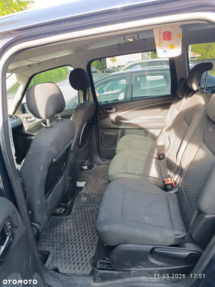 Ford Galaxy - 19