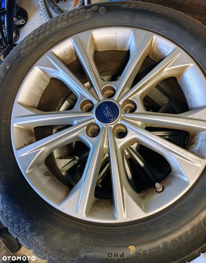 Ford Kuga 2.0 TDCi 2x4 Titanium - 23