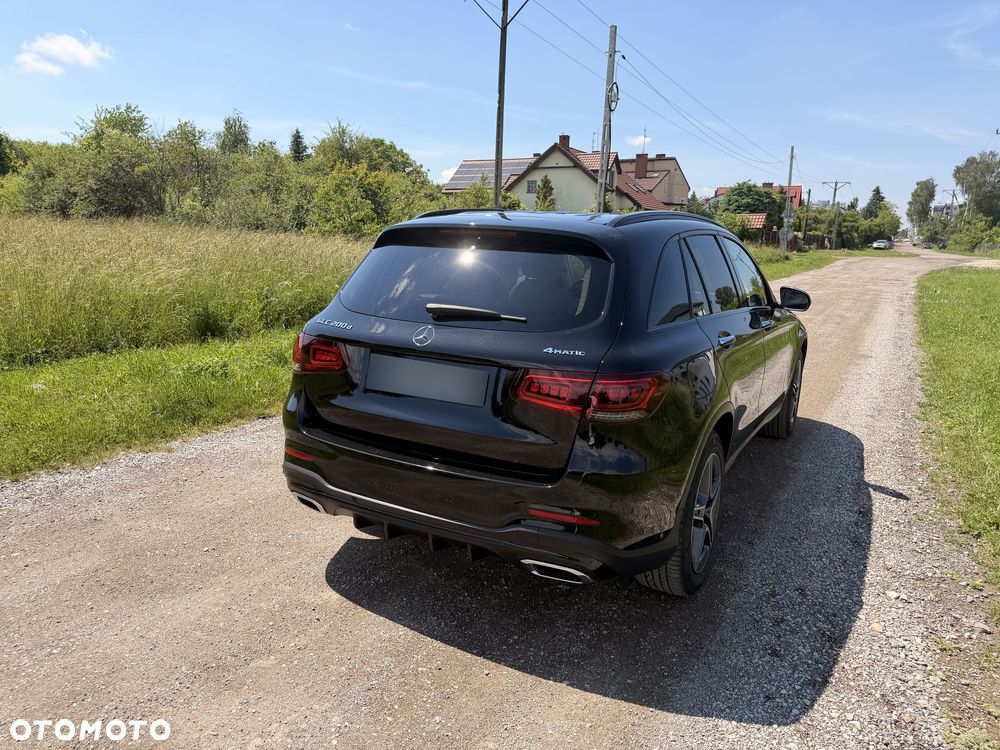 Mercedes-Benz GLC - 40