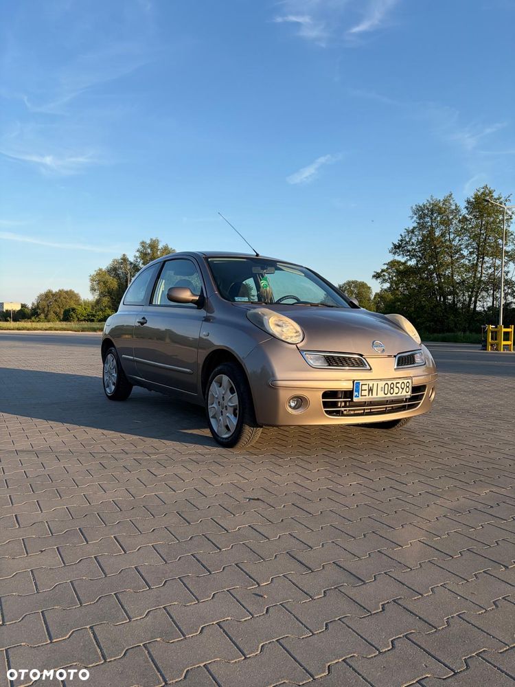 Nissan Micra - 1