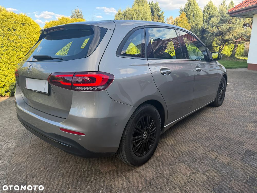 Mercedes-Benz Klasa B 180 7G-DCT Edition 2021 - 5