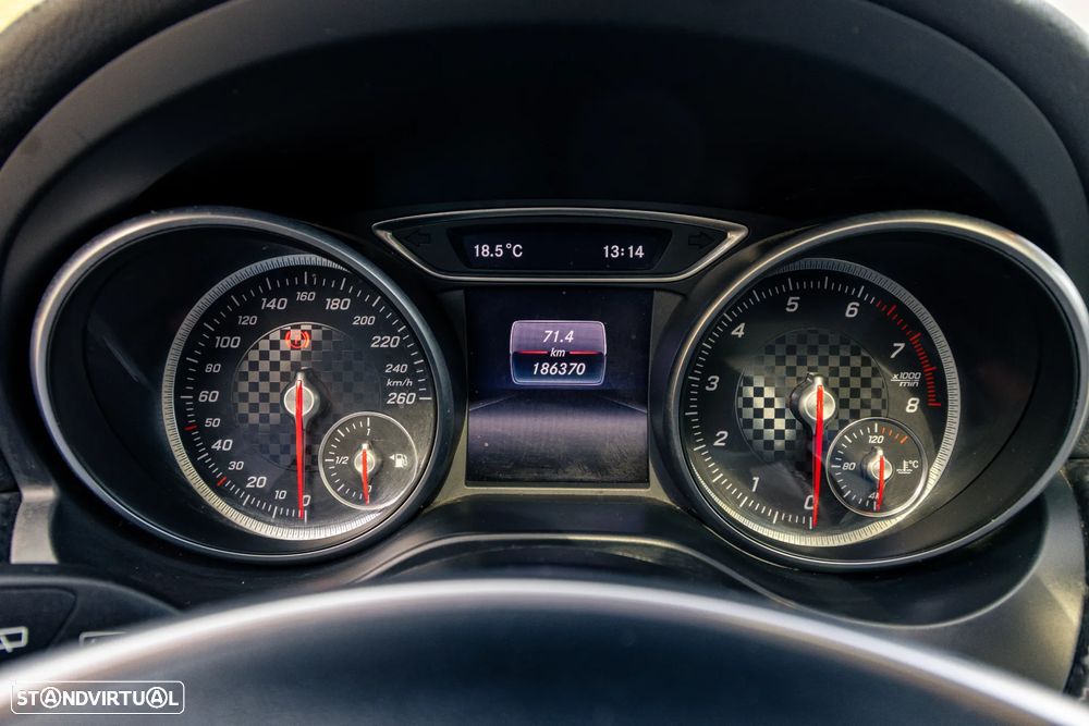 Mercedes-Benz A 250 AMG Line - 7