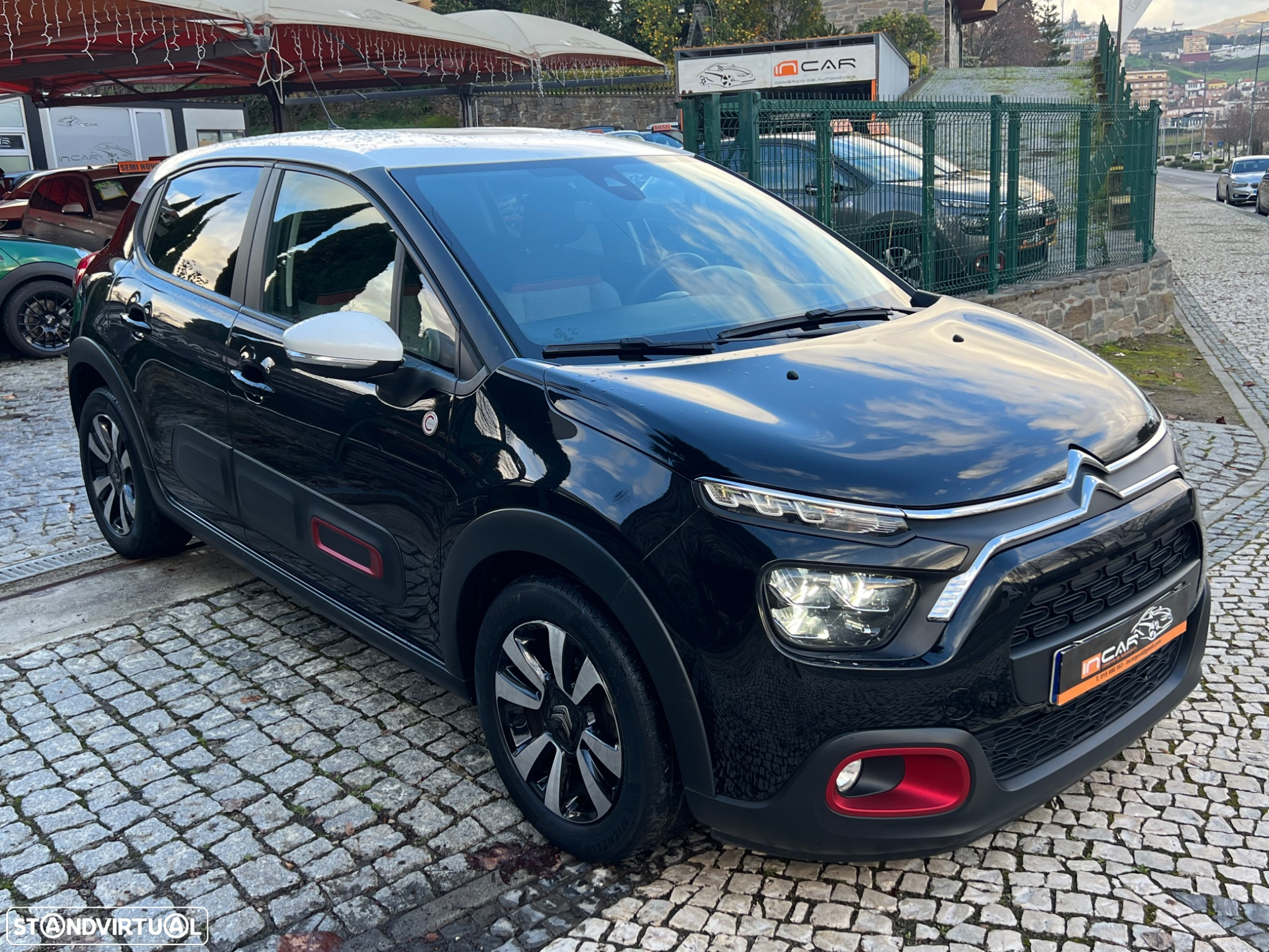 Citroën C3 1.2 PureTech C-Series - 2
