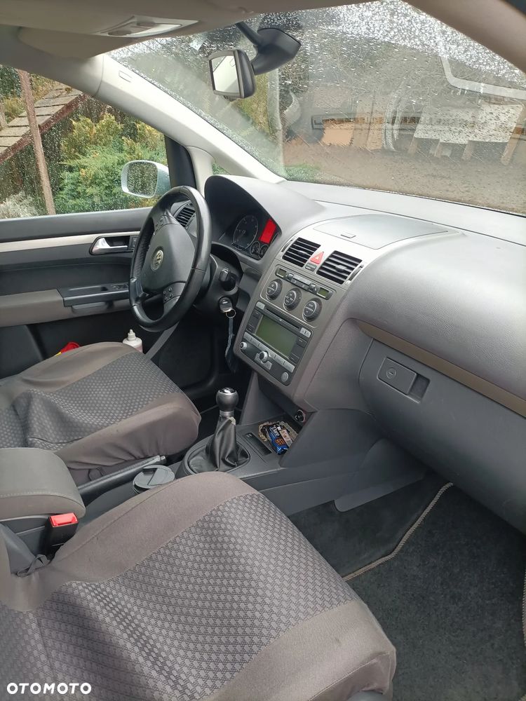 Volkswagen Touran 1.9 TDI DPF Conceptline - 7