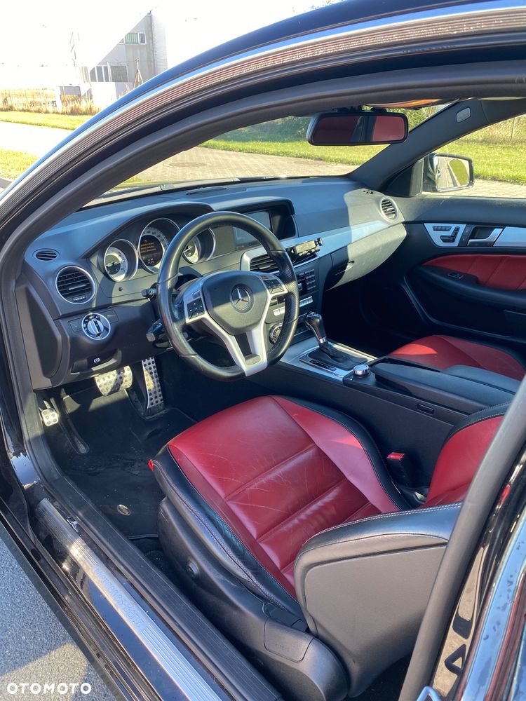 Mercedes-Benz Klasa C 250 CGI BlueEff Sport - 15