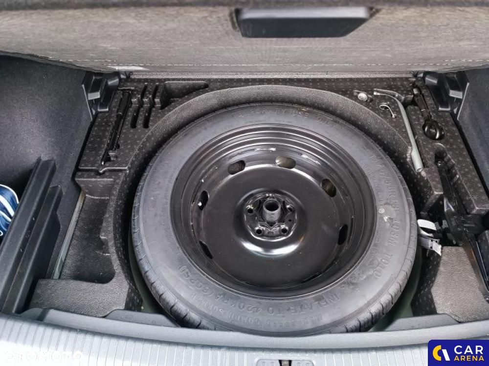 Volkswagen Tiguan - 25