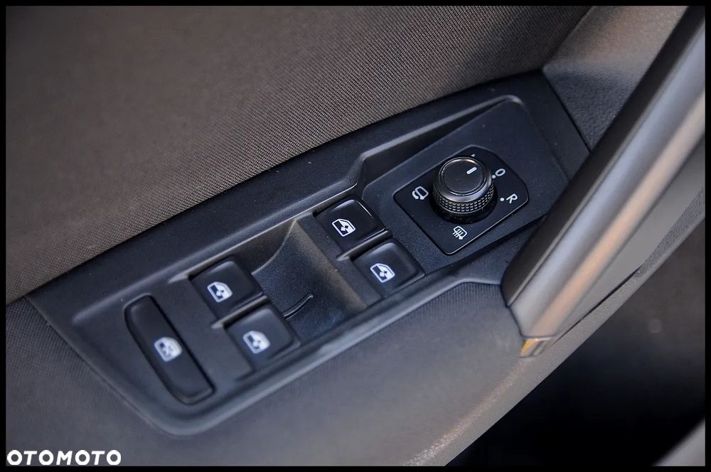 Volkswagen Tiguan 2.0 TDI SCR DSG R-Line - 37