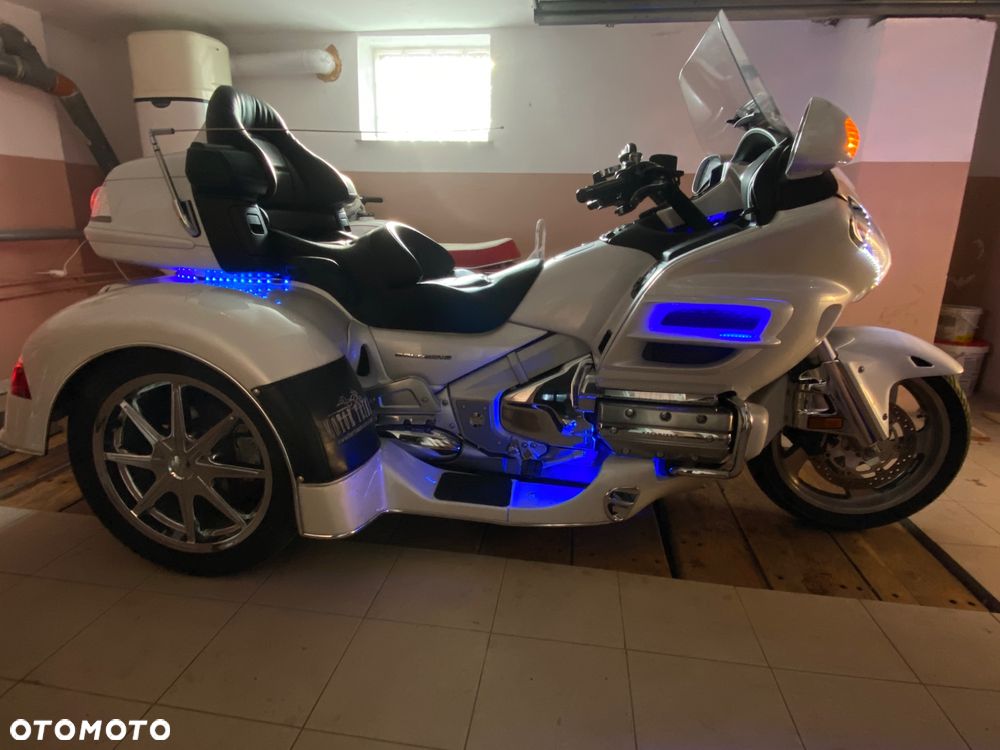 Honda GL - 22