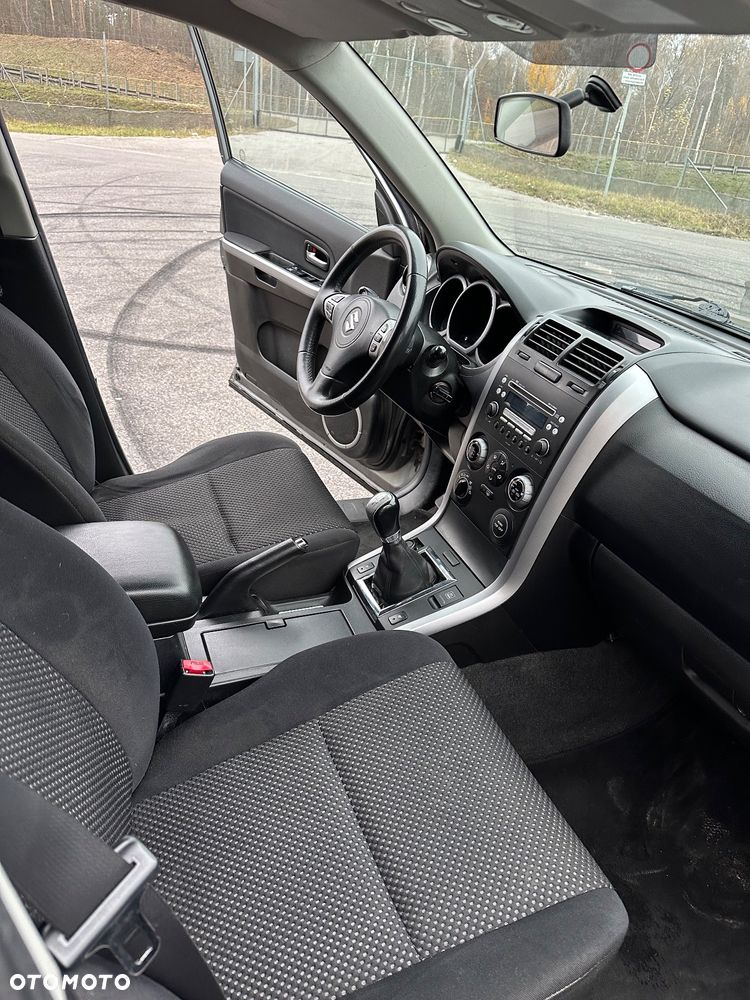 Suzuki Grand Vitara 1.9 DDiS - 21