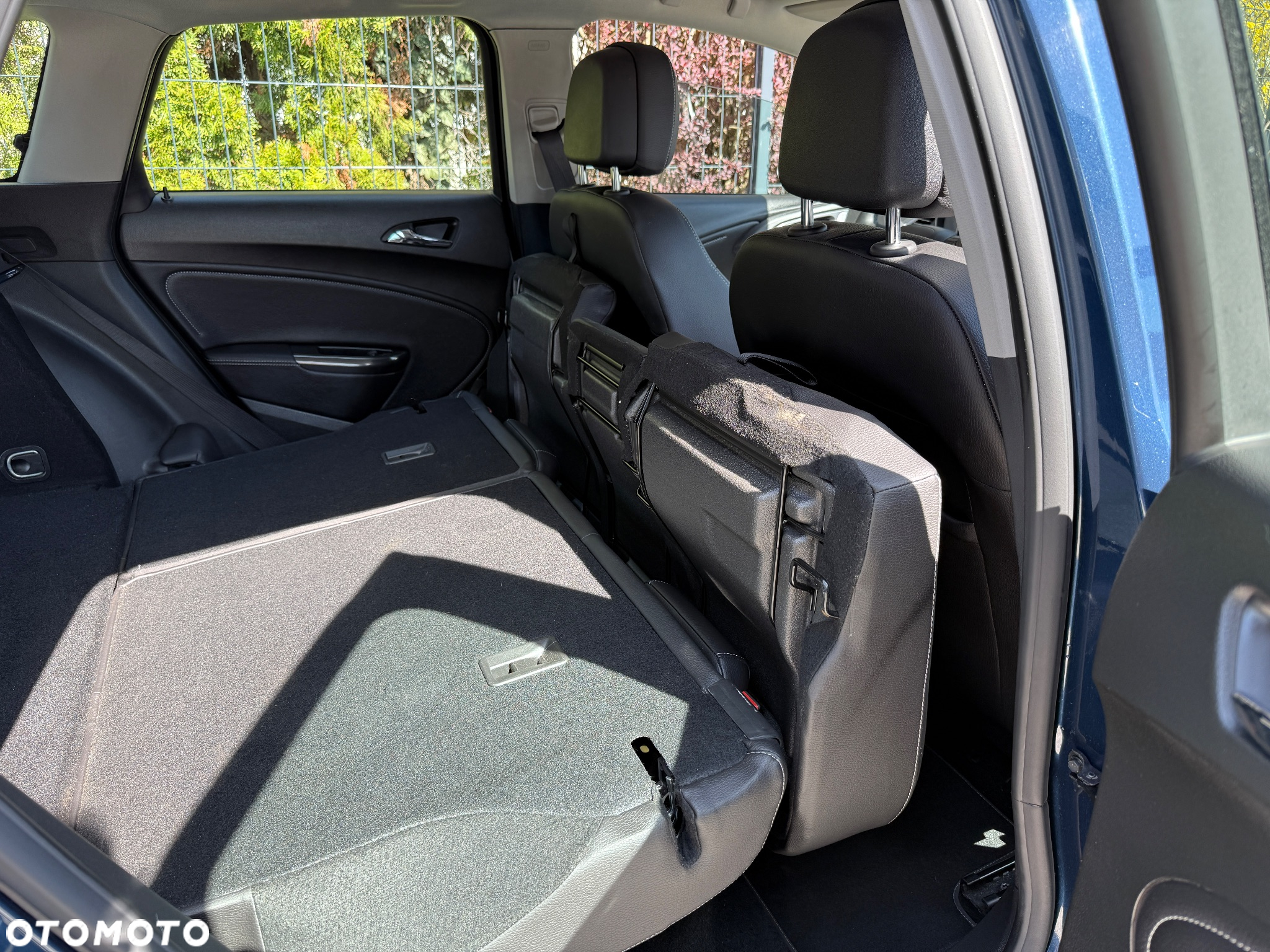 Opel Astra IV 1.4 T Cosmo - 19
