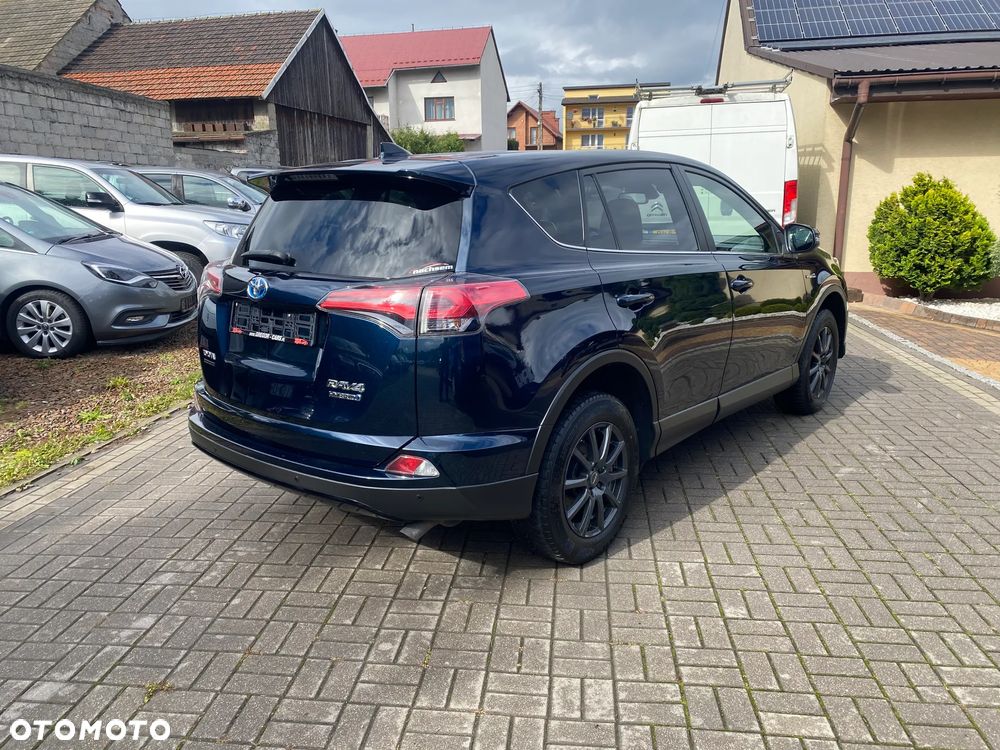 Toyota RAV4 - 4