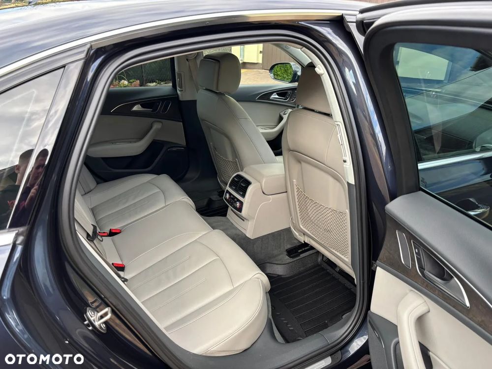 Audi A6 - 12