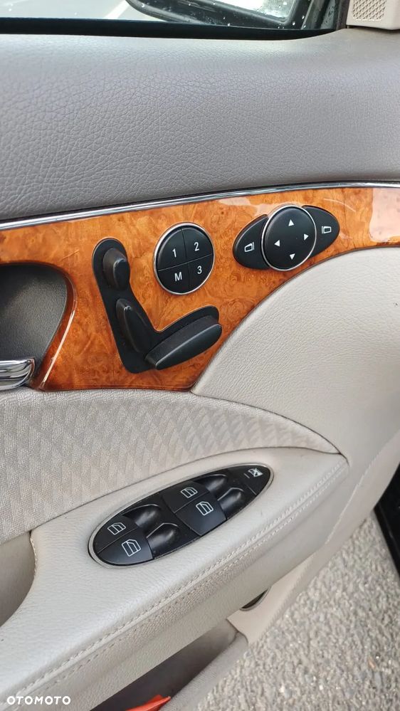 Mercedes-Benz Klasa E - 11