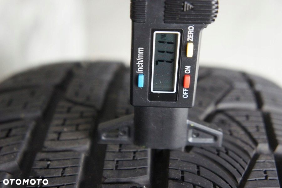 NR 172 Opona Zima 245/50/18 Pirelli Sottozero Runflat ok. 7mm - 3