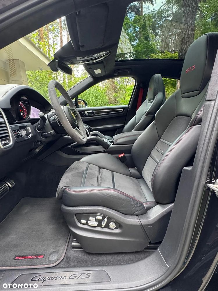 Porsche Cayenne Coupe GTS - 11