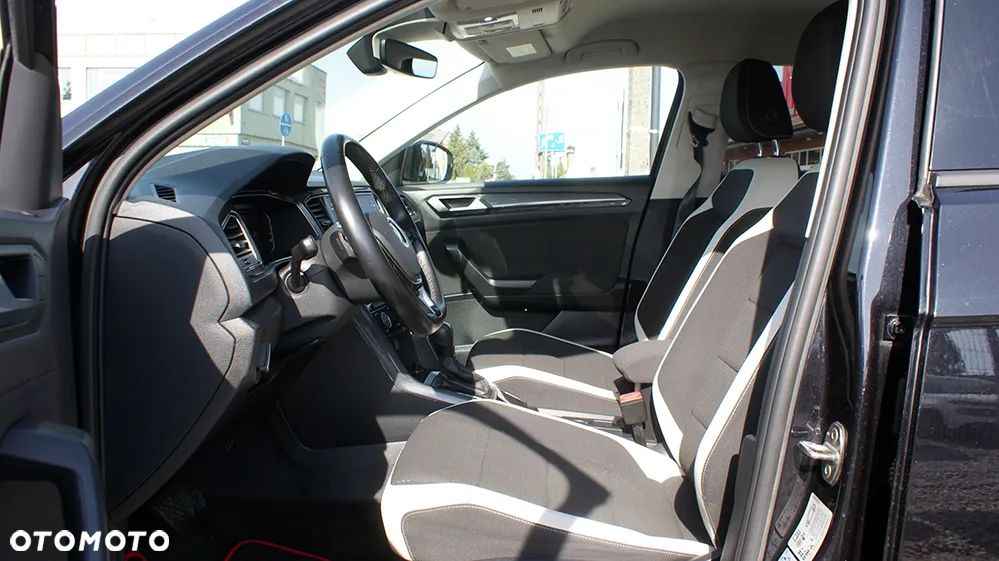 Volkswagen T-Roc 1.5 TSI ACT Advance DSG - 18