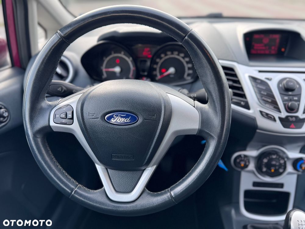 Ford Fiesta 1.25 Champions Edition - 22