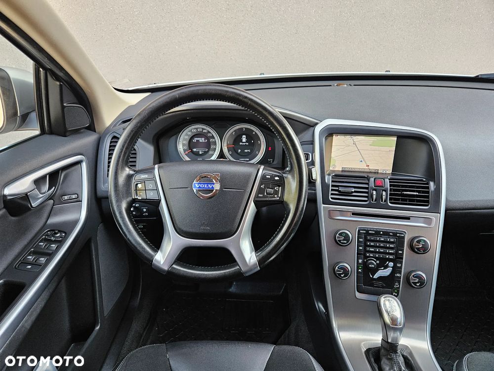 Volvo XC 60 D5 AWD Summum - 26