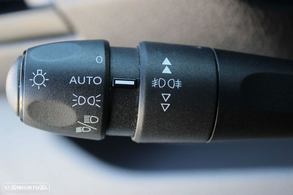 Opel Vivaro 2.0 CDTi L3H1 EAT8 - 16