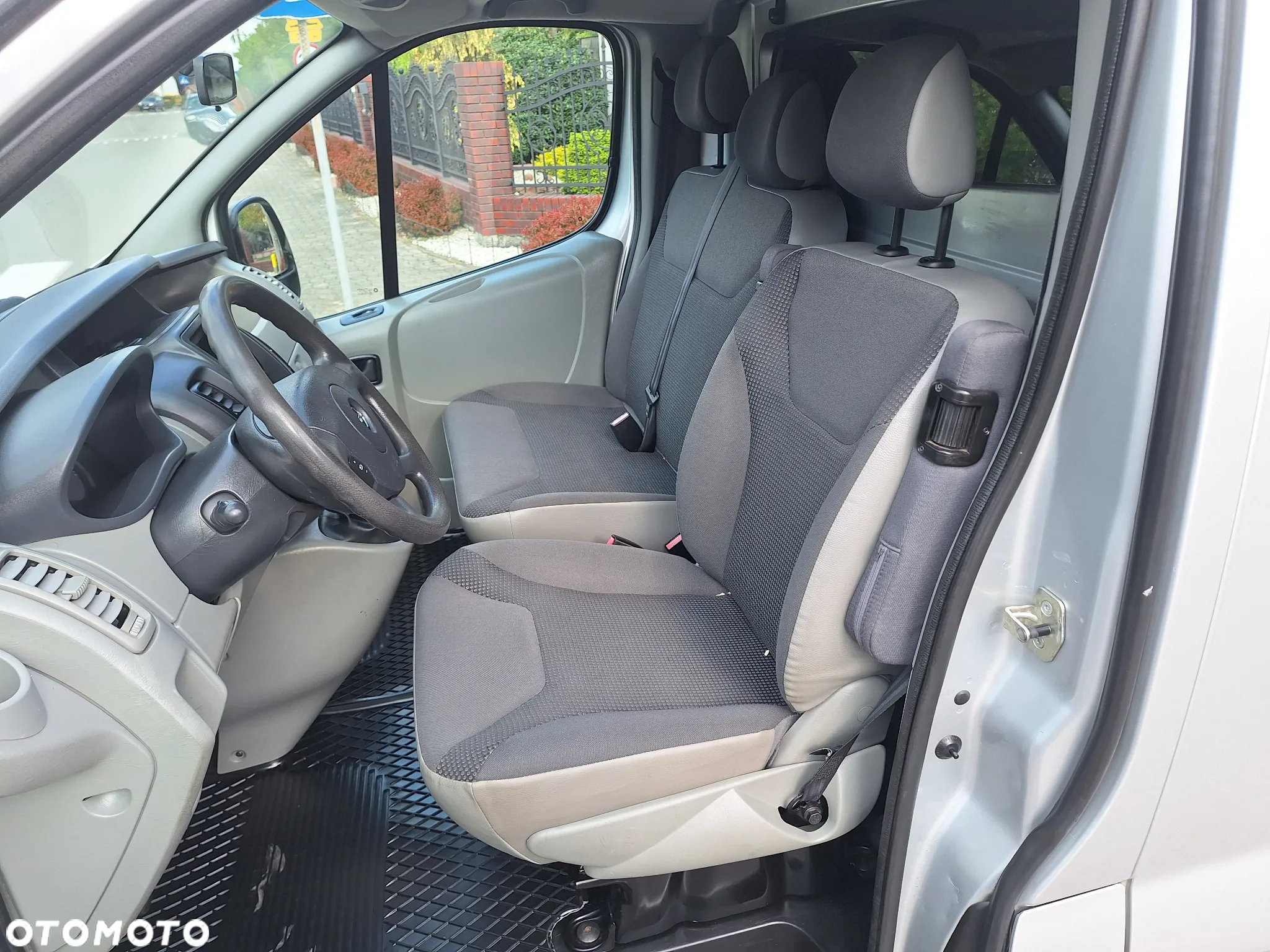 Opel Vivaro - 15