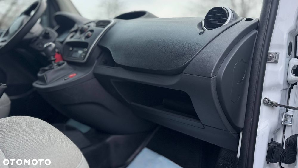 Renault Kangoo Maxi - 19