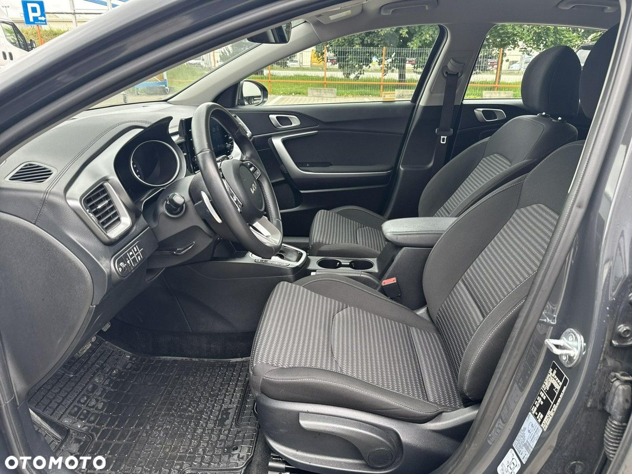 Kia Ceed 1.5 T-GDI M DCT - 11