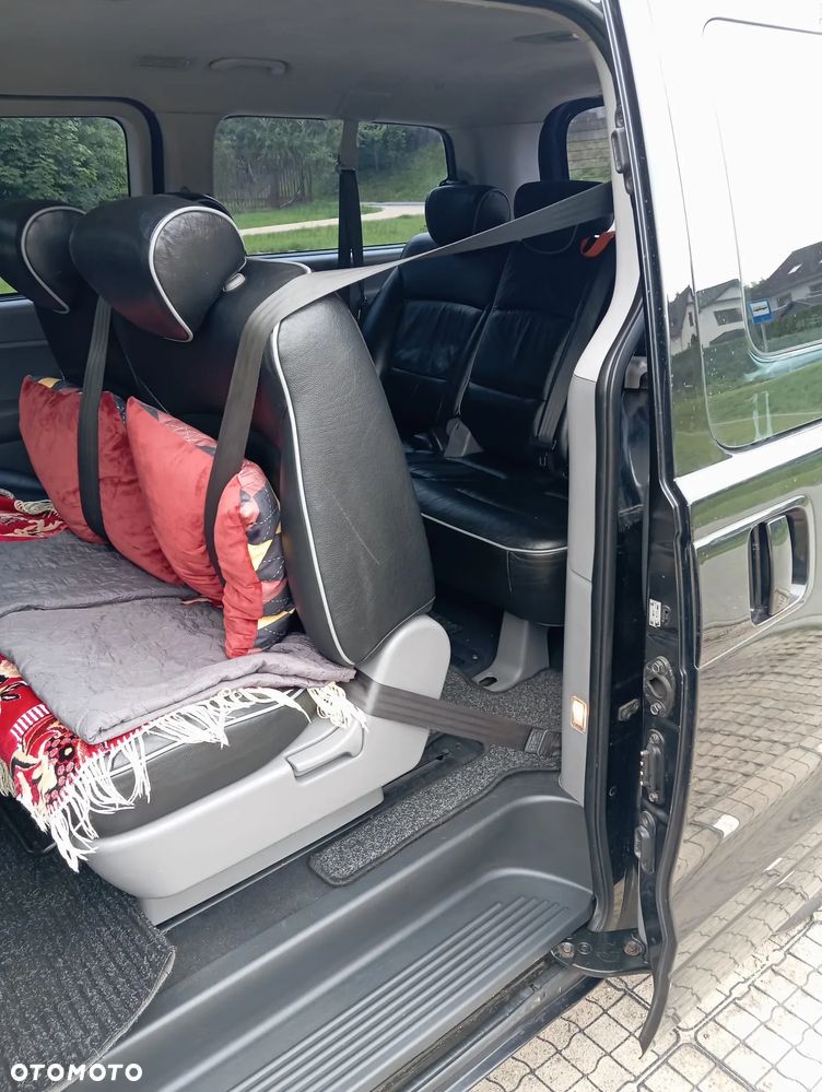 Hyundai H-1 Starex - 9