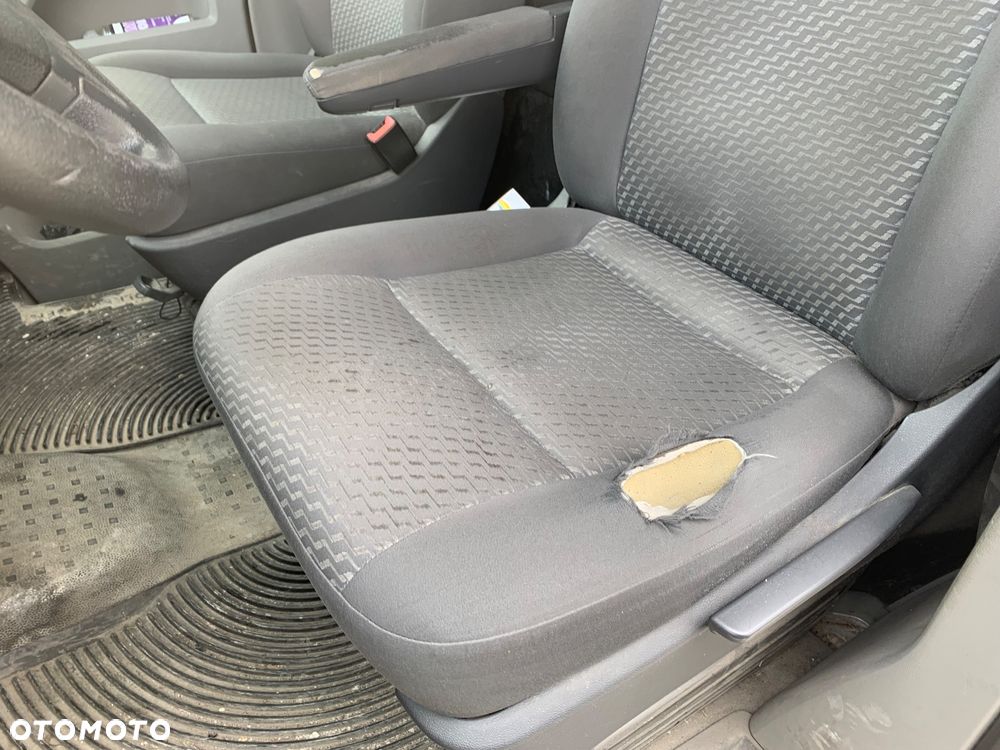 Volkswagen Transporter - 18