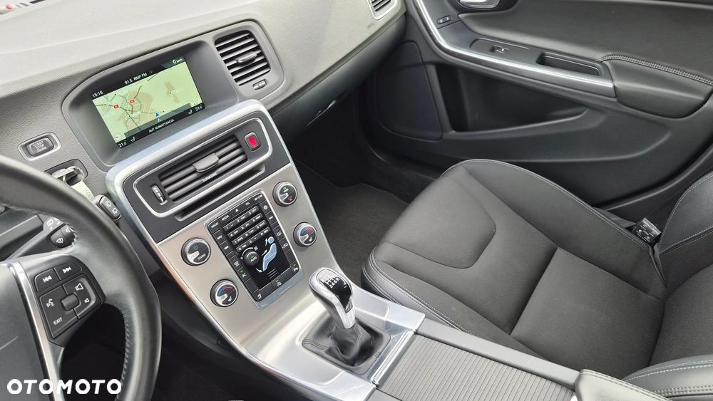 Volvo V60 D2 Kinetic - 14