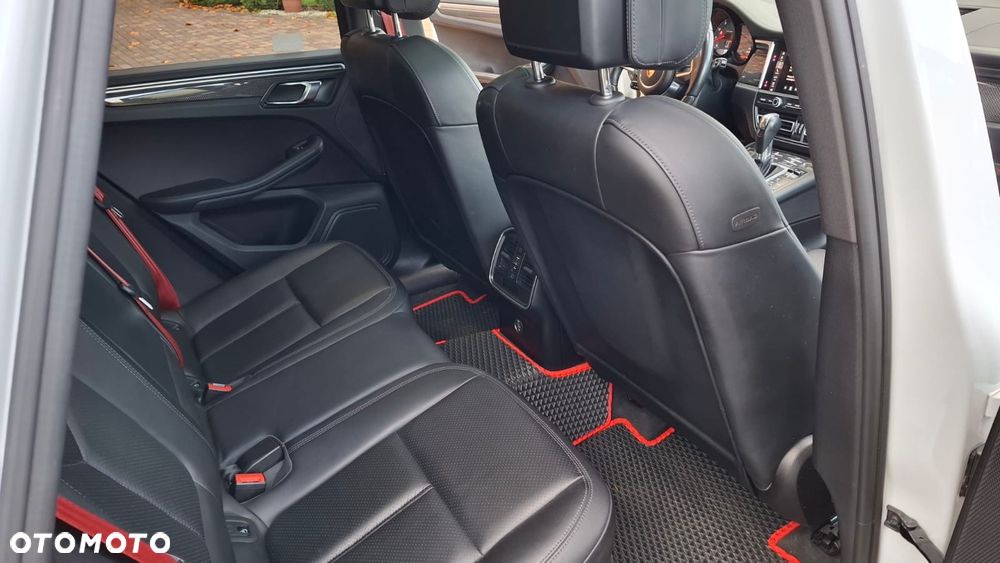 Porsche Macan - 9