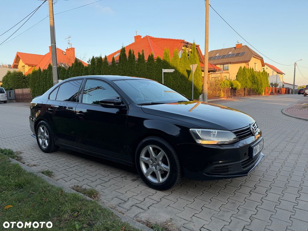 Volkswagen Jetta 1.6 TDI BMT Comfortline - 13