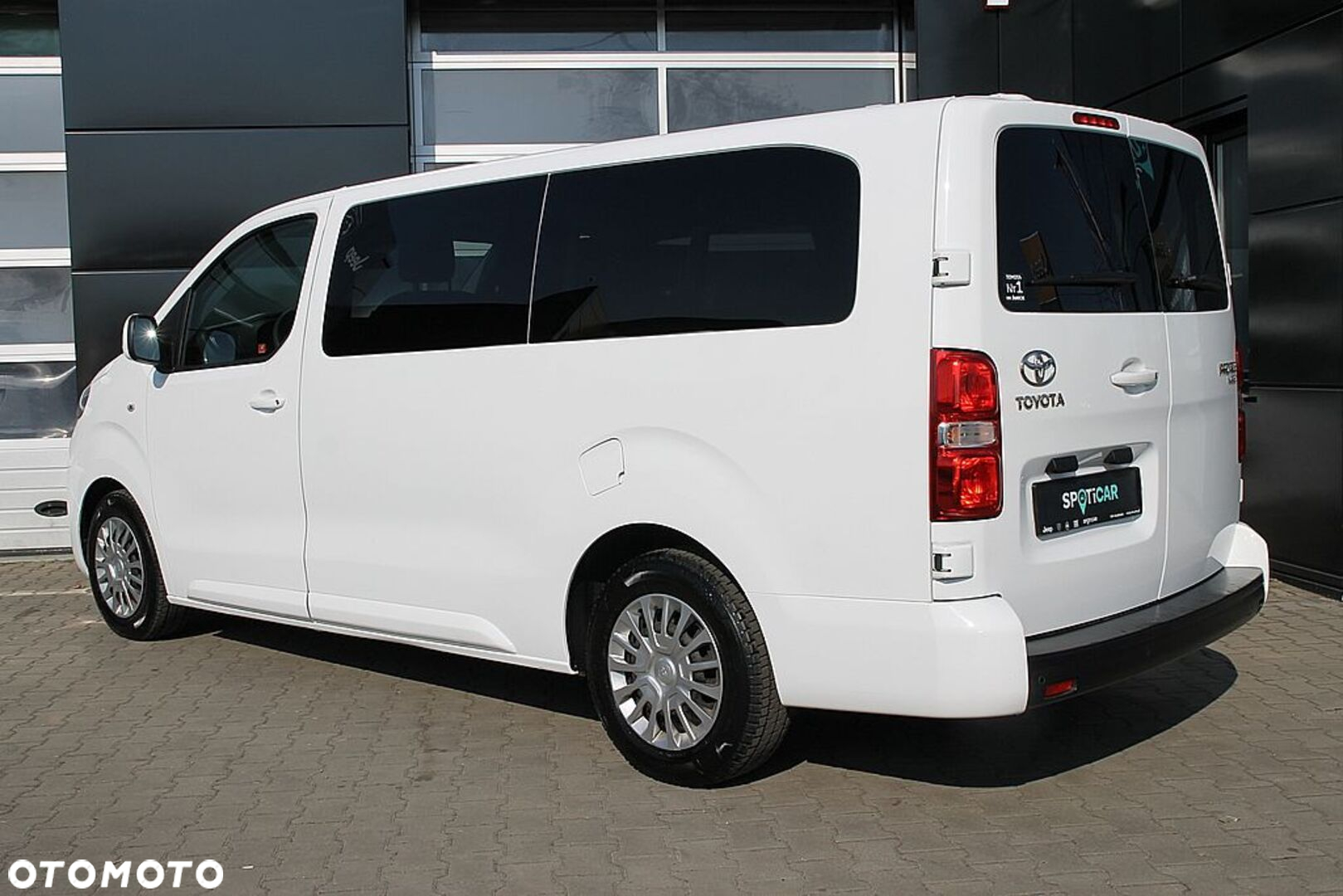 Toyota ProAce - 13