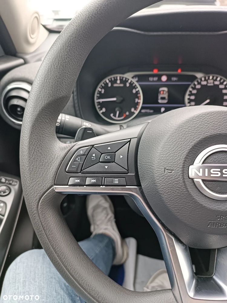 Nissan Juke 1.0 DIG-T Acenta DCT - 24