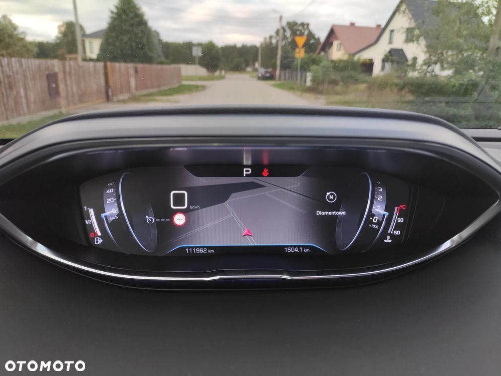 Peugeot 5008 1.2 PureTech Active S&S EAT8 - 22