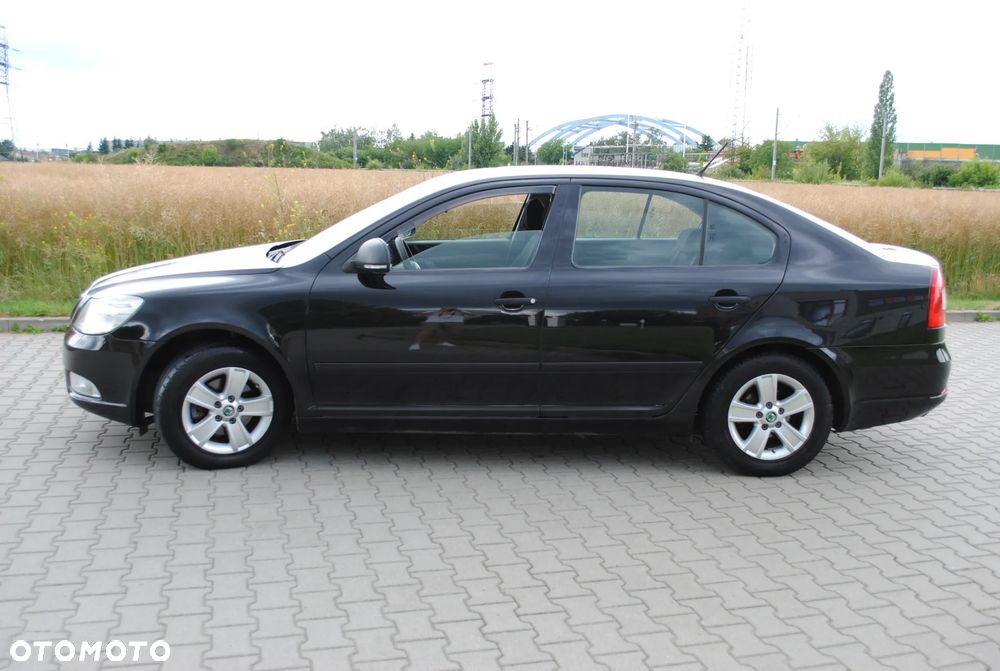 Skoda Octavia 1.6 Elegance - 5