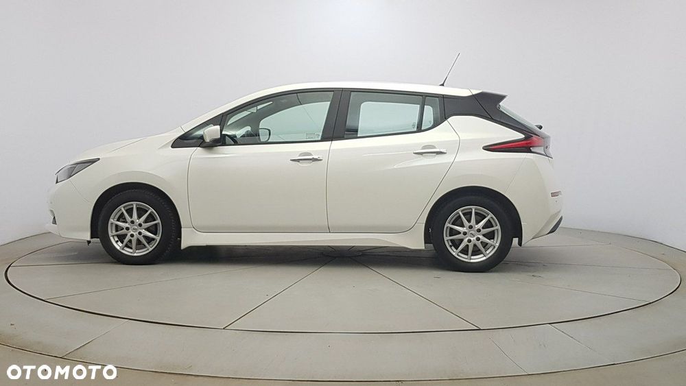 Nissan Leaf - 8