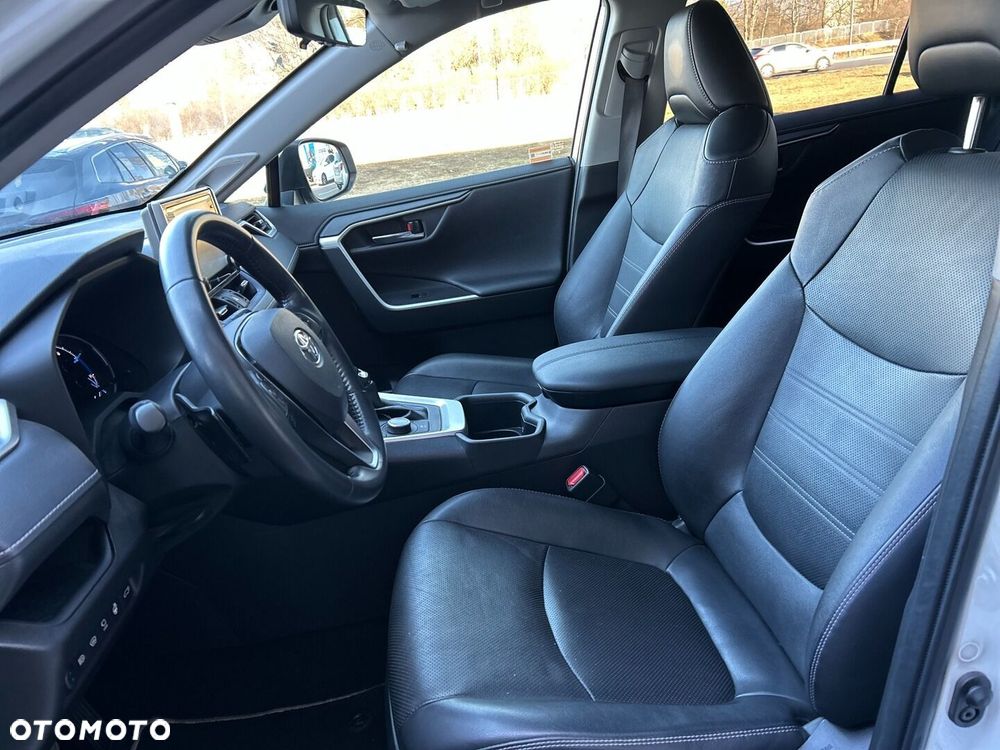 Toyota RAV4 - 9
