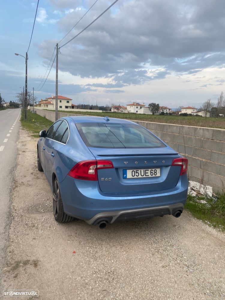Volvo S60 - 2