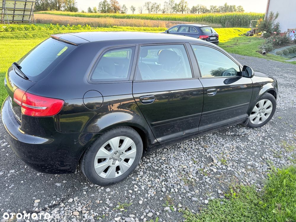 Audi A3 Sportback - 4