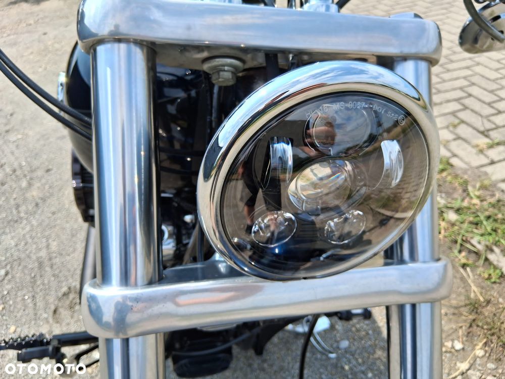 Harley-Davidson Softail Breakout - 13