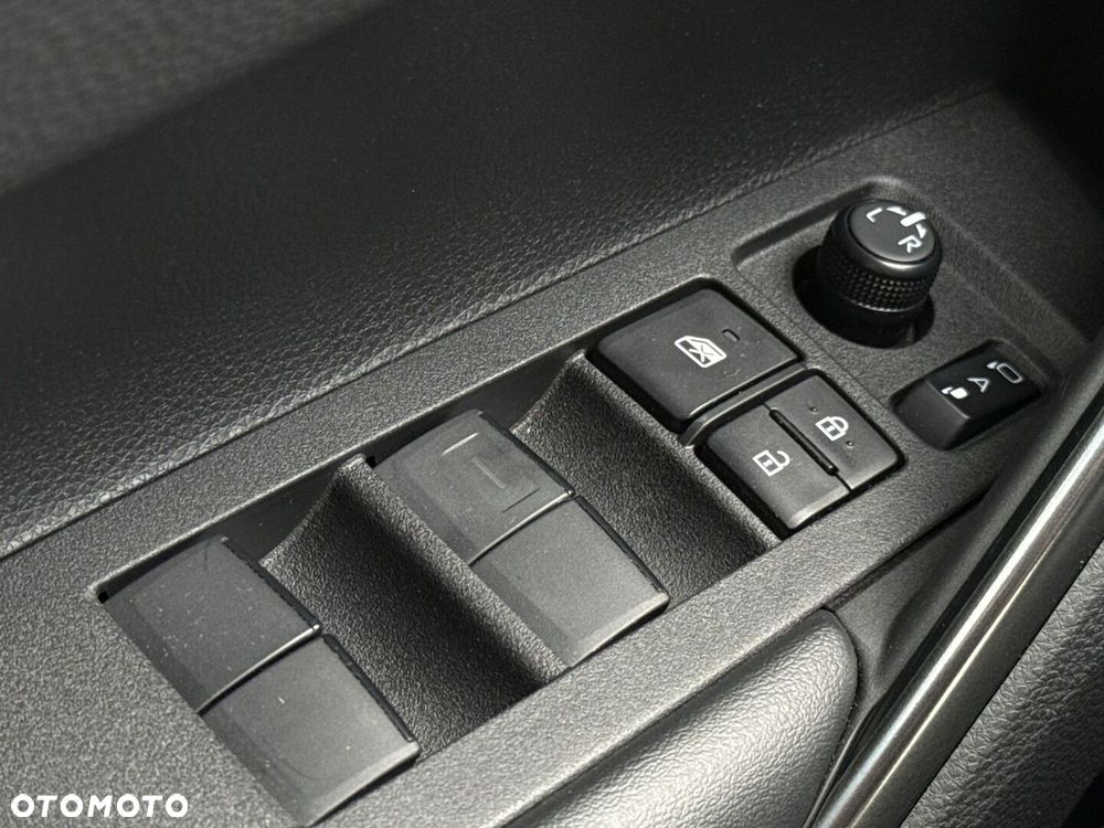 Toyota Corolla Cross - 19