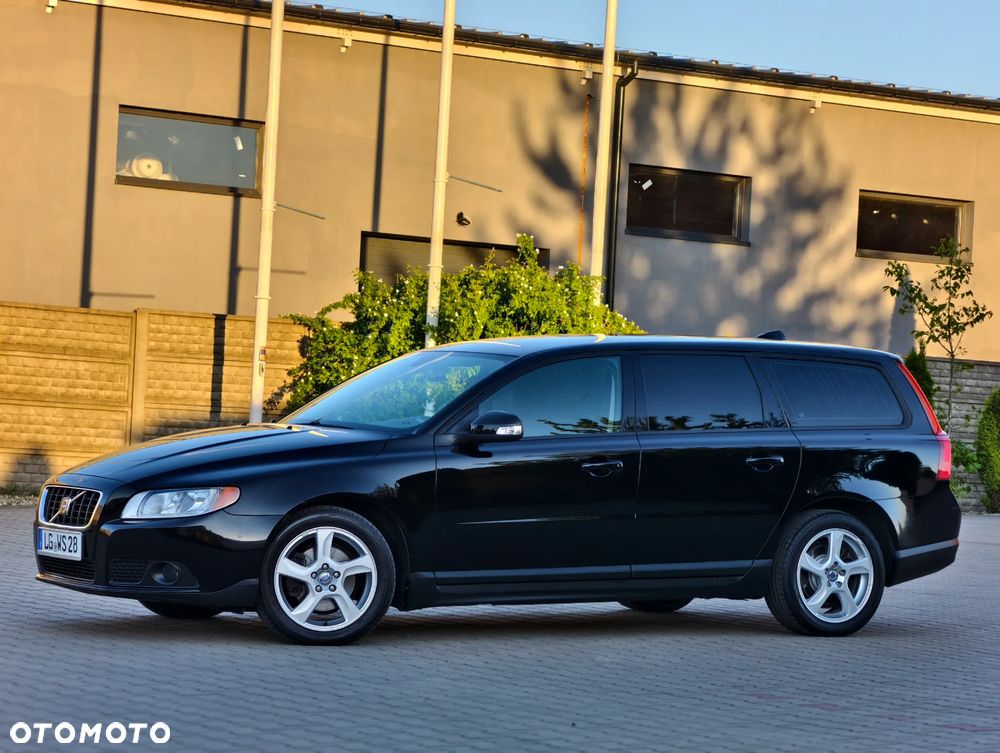 Volvo V70 2.0D Momentum - 29