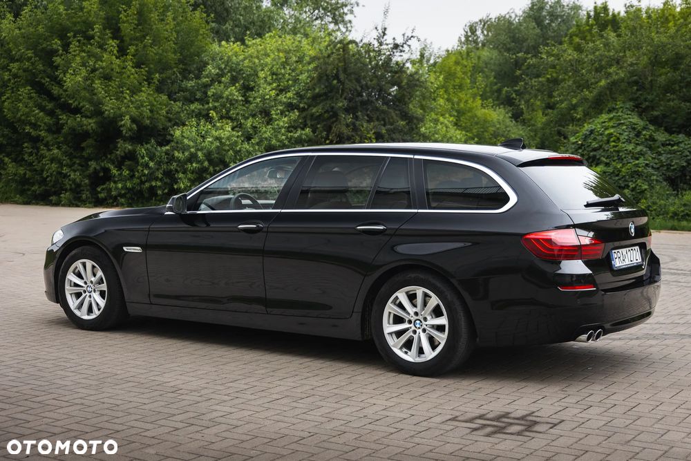 BMW Seria 5 520d xDrive Luxury Line - 3