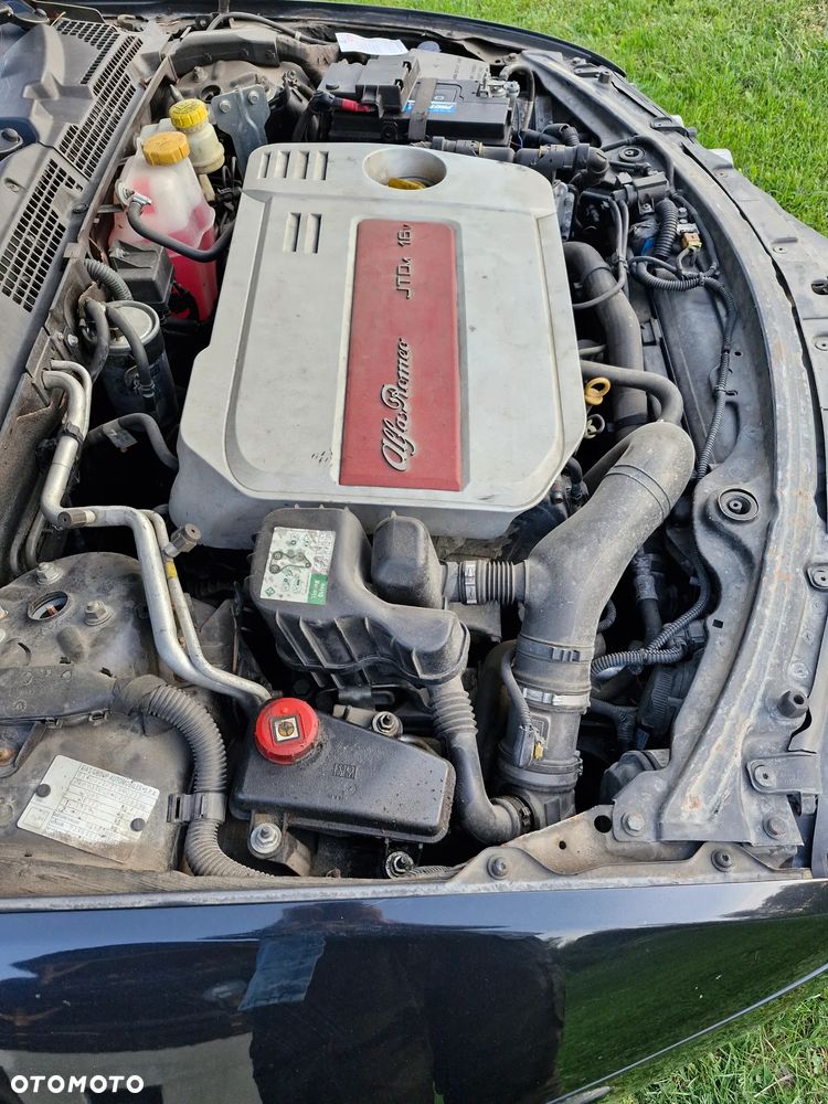 Alfa Romeo 159 1.9 JTDM 16V DPF Automatik Distinctive - 5