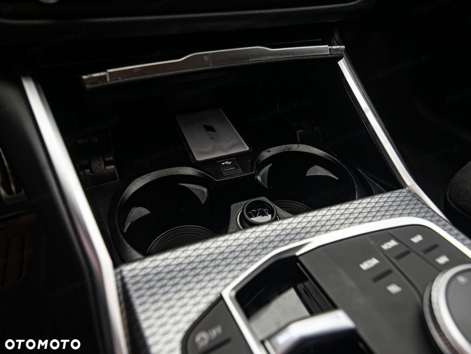 BMW Seria 3 330i xDrive M Sport - 25