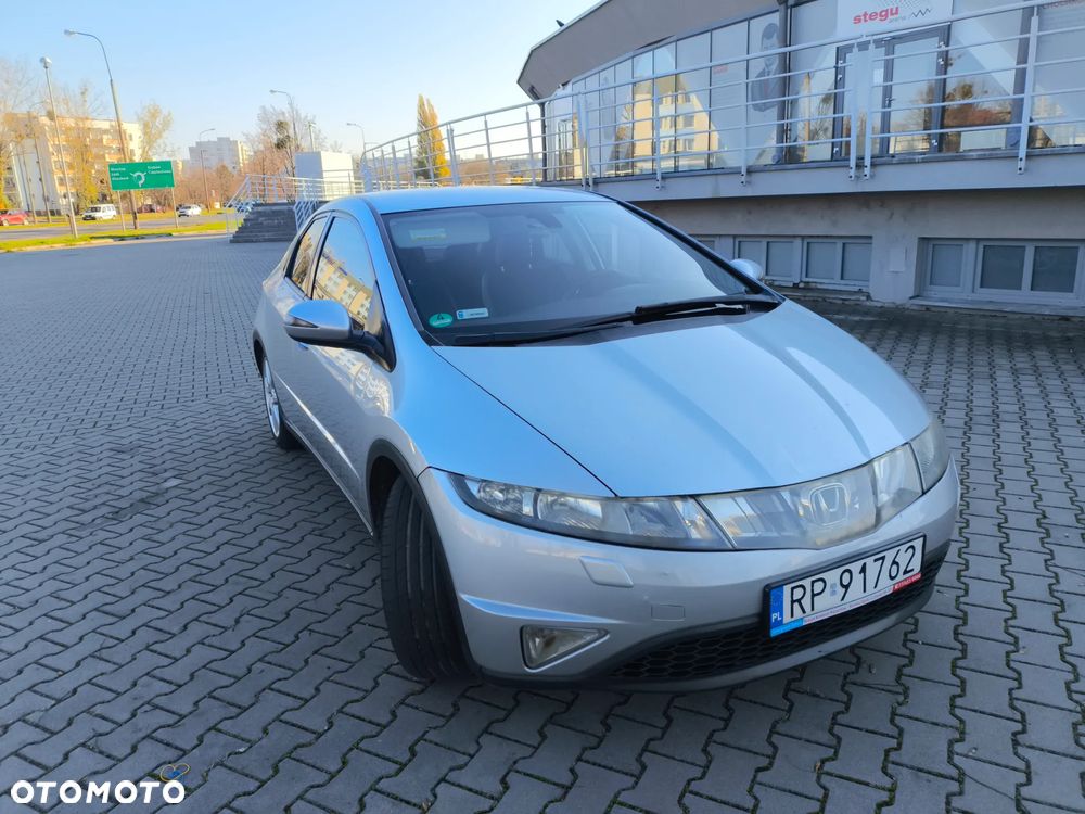 Honda Civic 1.8 Sport - 3