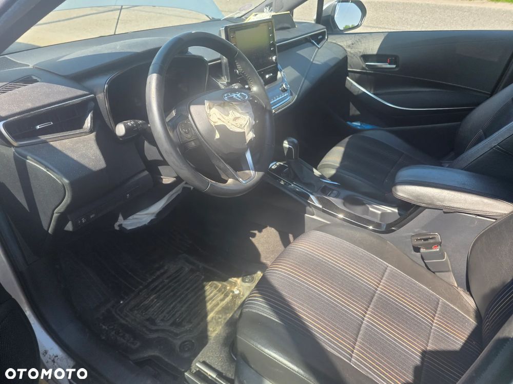 Toyota Corolla 1.8 Business Edition - 14