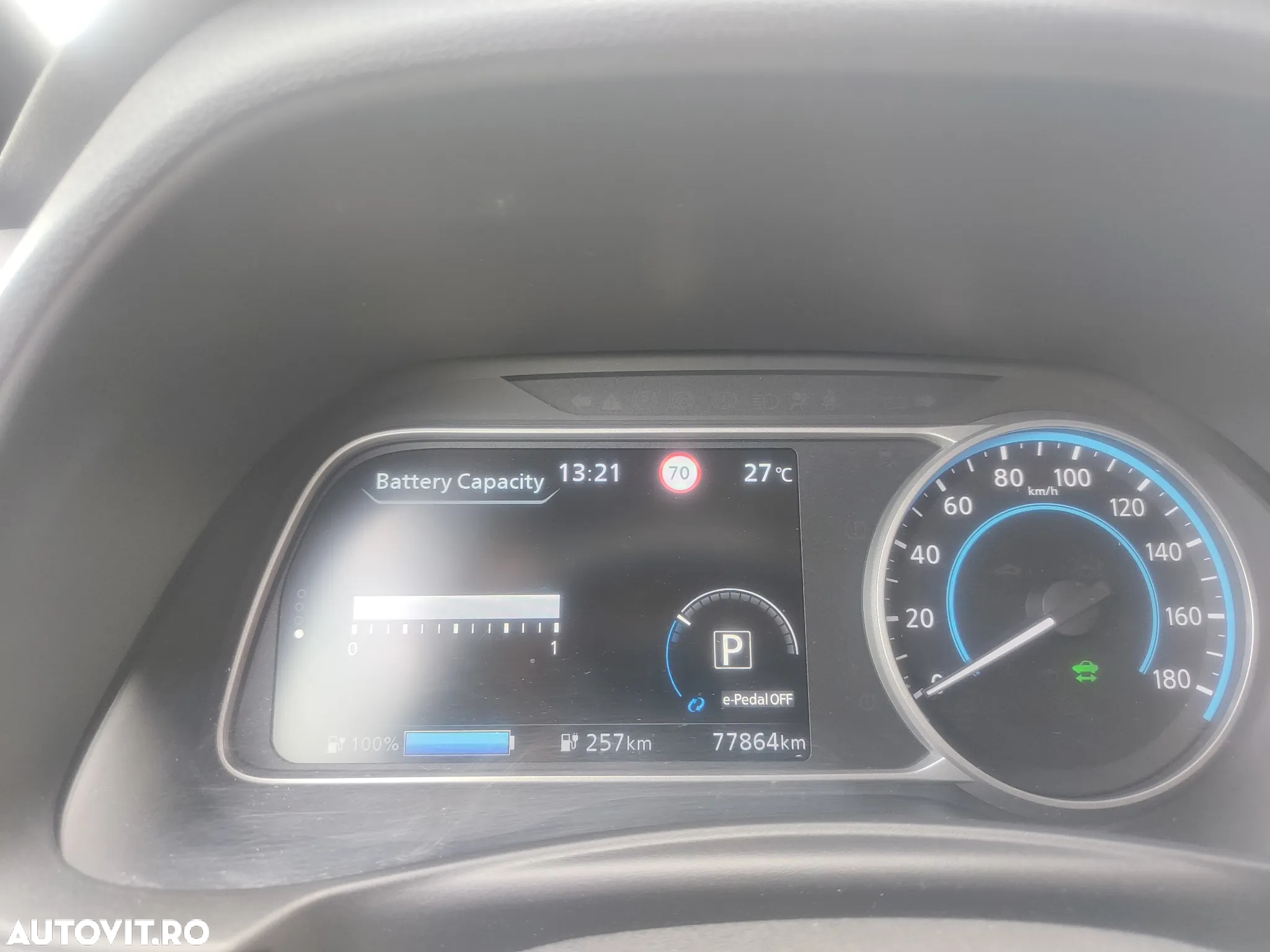 Nissan LEAF N-Connecta - 17