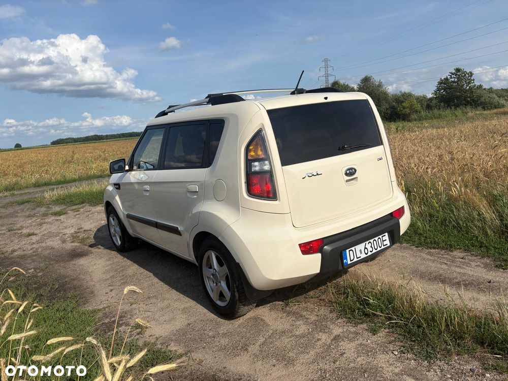 Kia Soul 1.6 CRDI L - 6