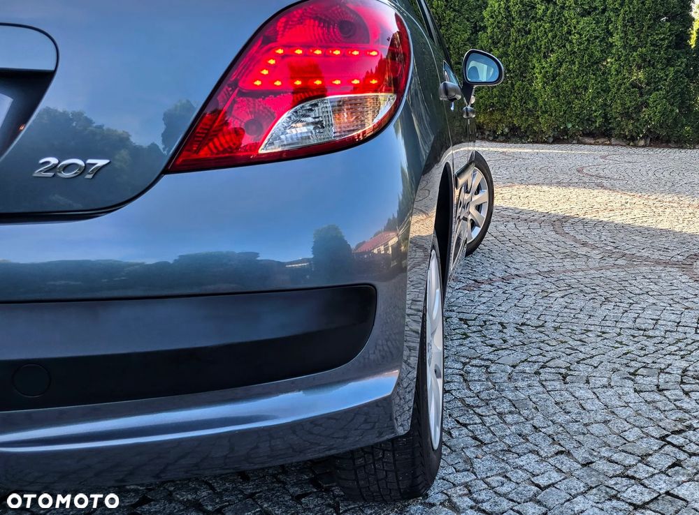 Peugeot 207 - 19